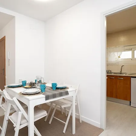 Bitacora Comfortable Quiet Flat Near The 료렛 드 마르